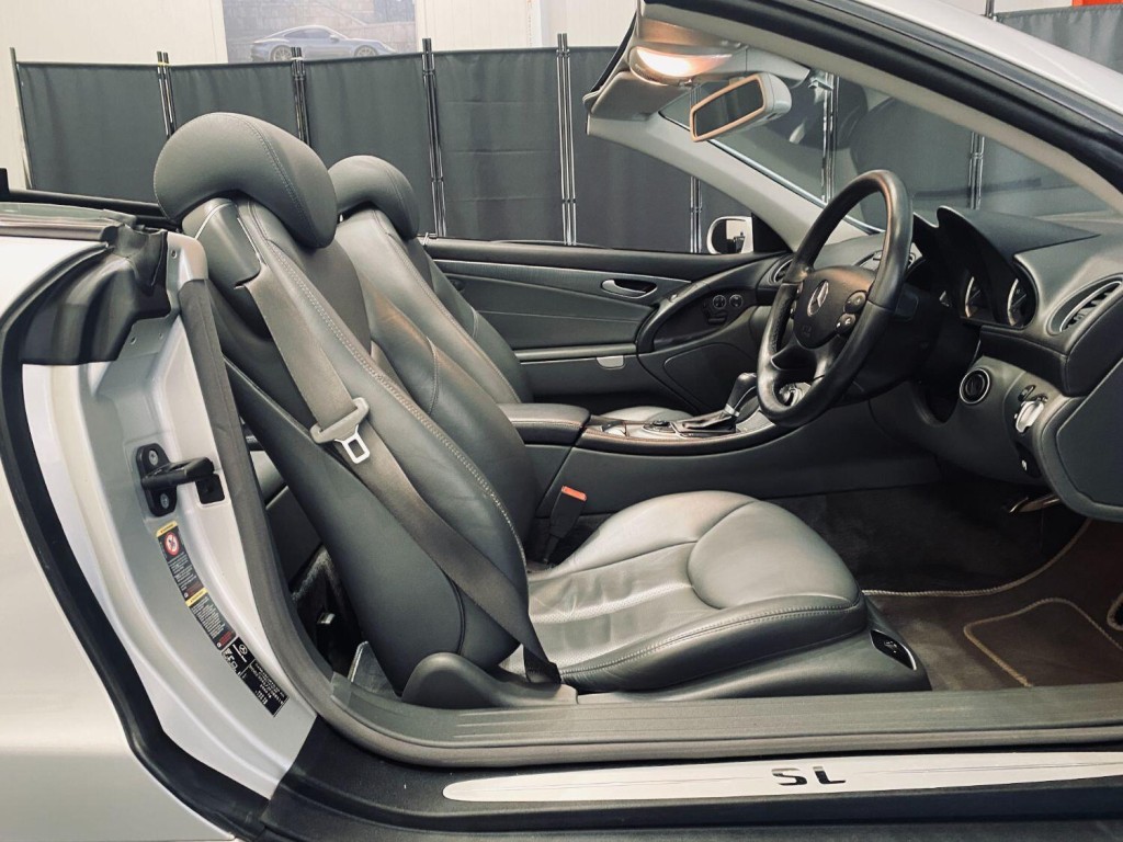 MERCEDES-BENZ SL