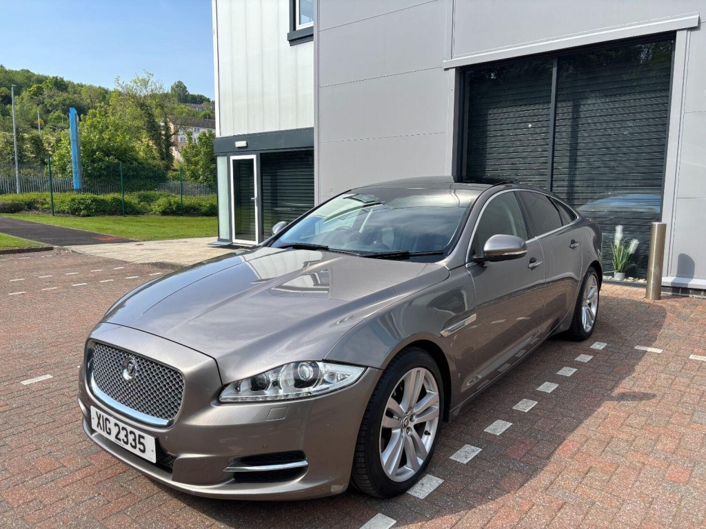 JAGUAR XJ