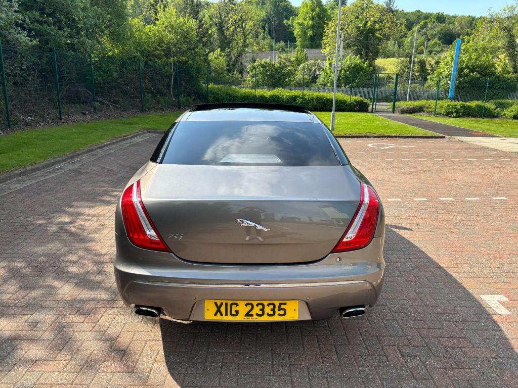 JAGUAR XJ