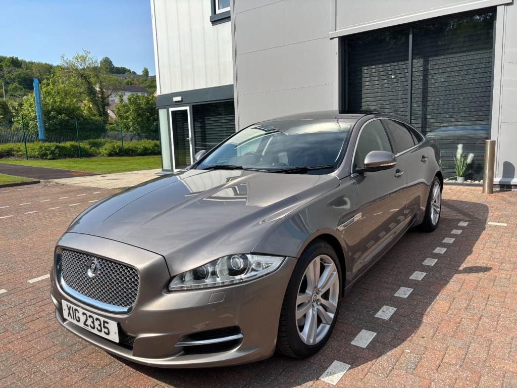 JAGUAR XJ
