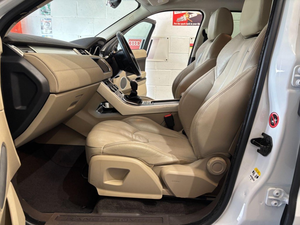 LAND ROVER RANGE ROVER EVOQUE