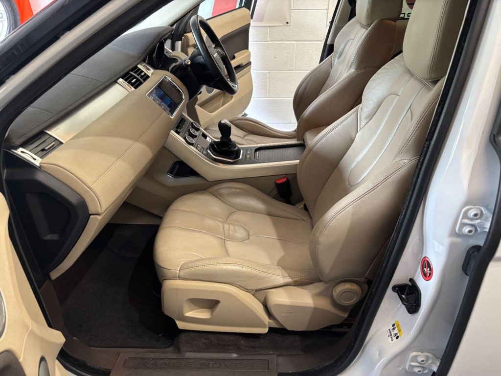LAND ROVER RANGE ROVER EVOQUE