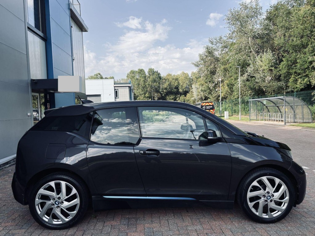 BMW I3
