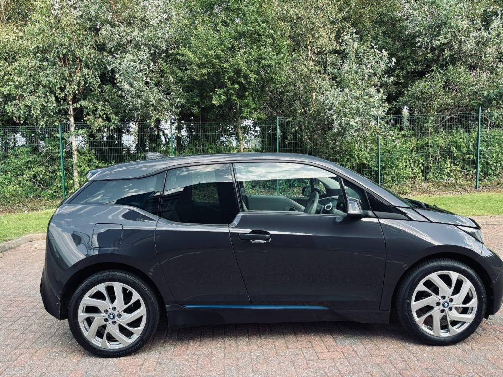 BMW I3