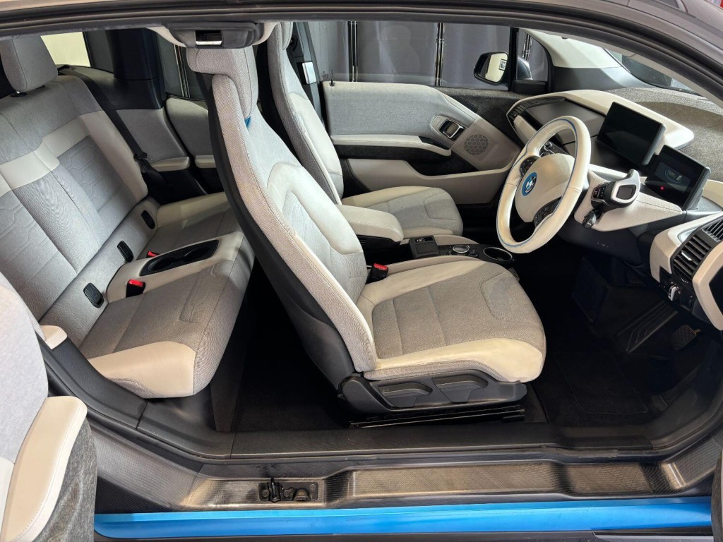 BMW I3