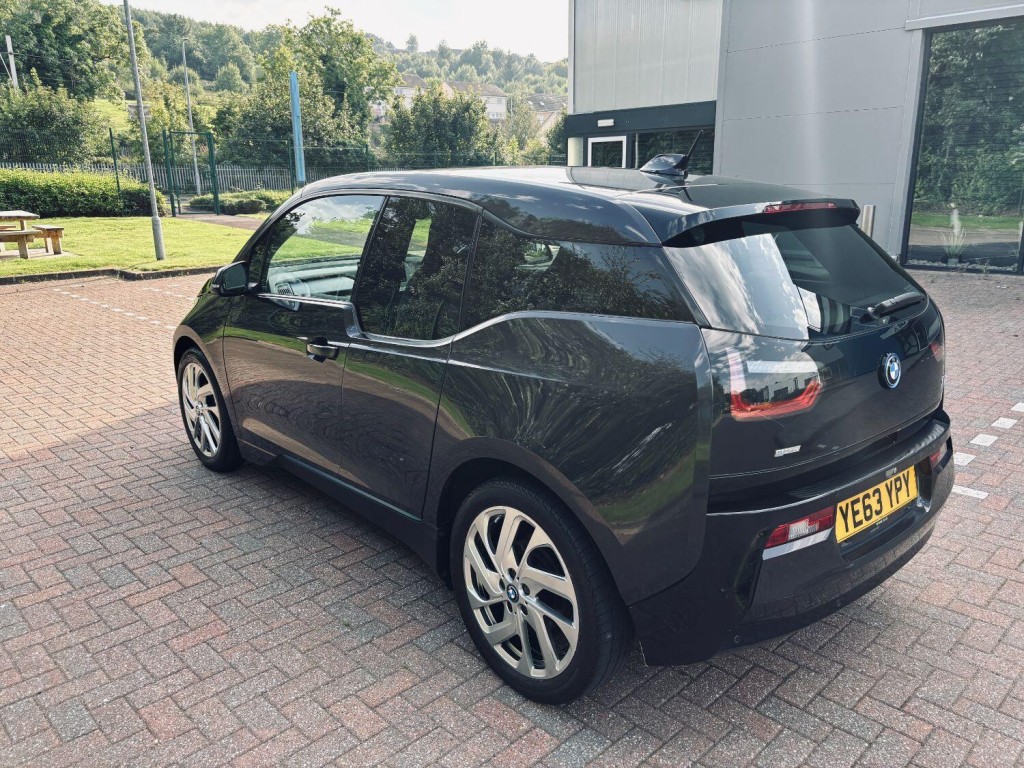 BMW I3