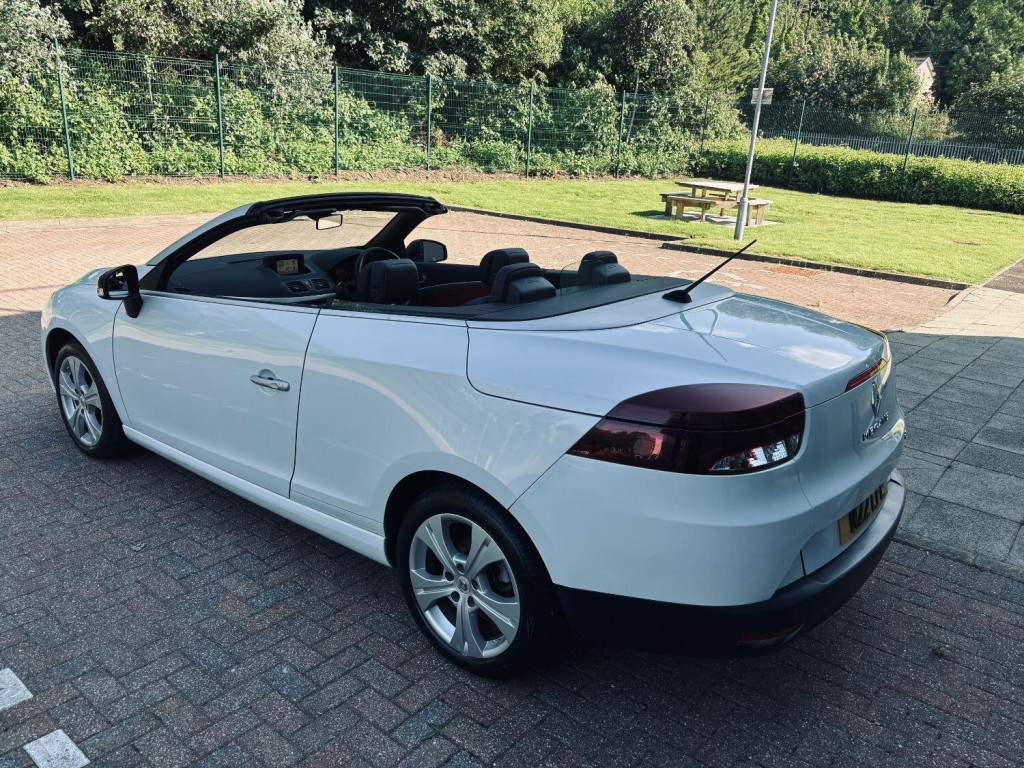 RENAULT MEGANE
