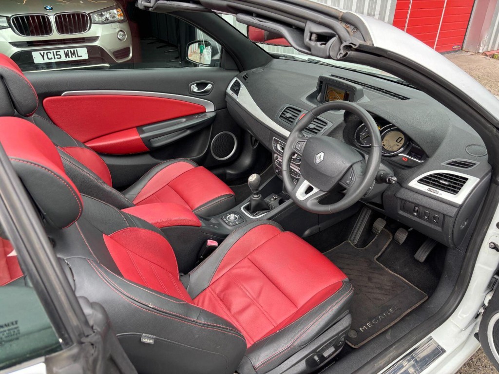 RENAULT MEGANE