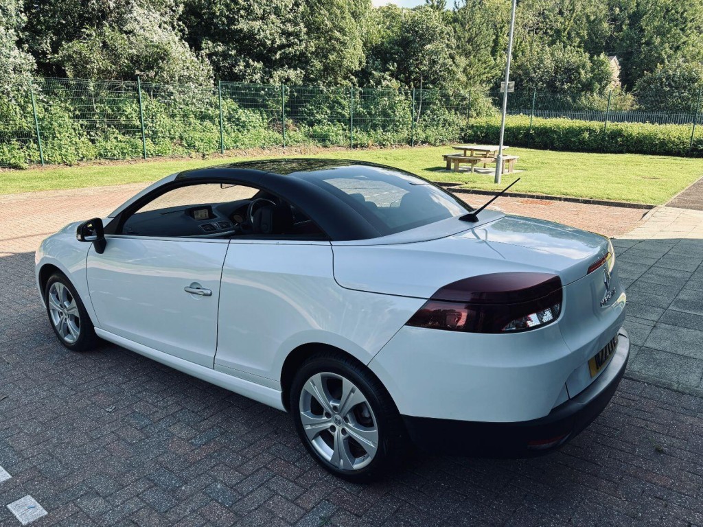 RENAULT MEGANE