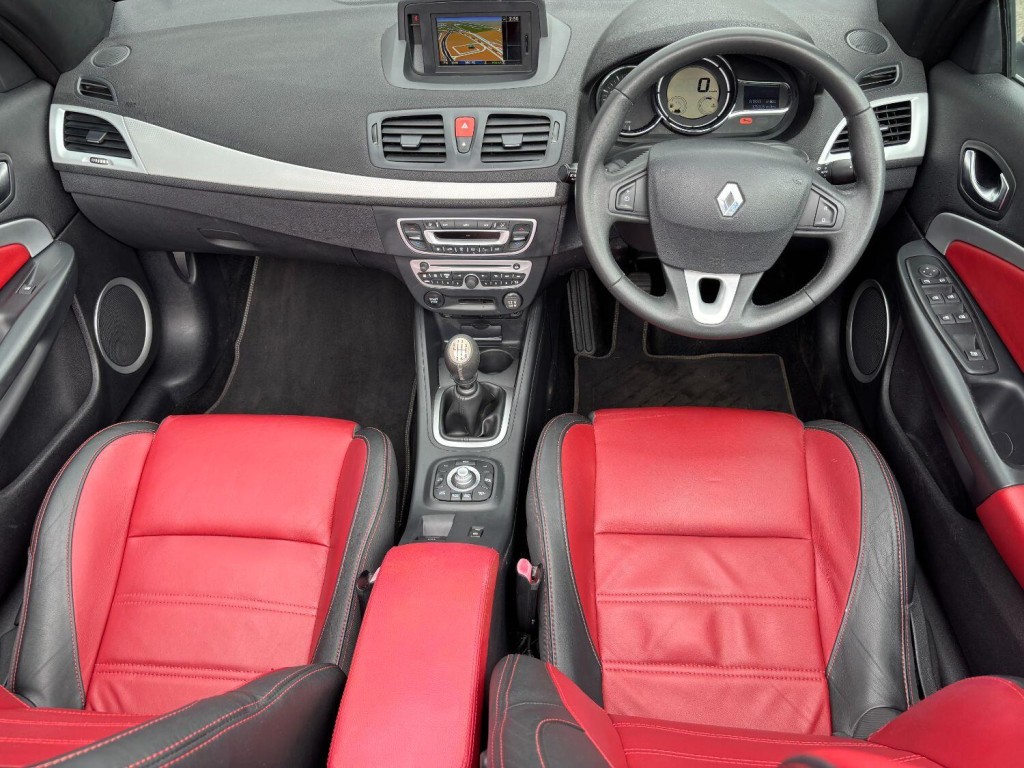 RENAULT MEGANE