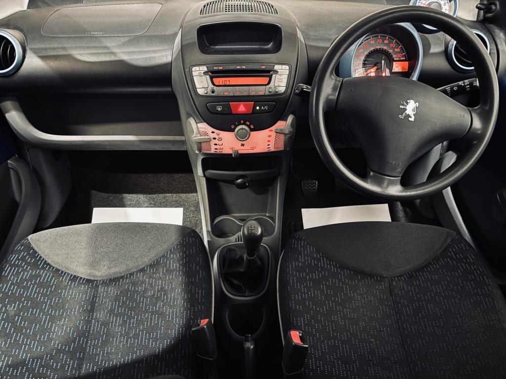 PEUGEOT 107