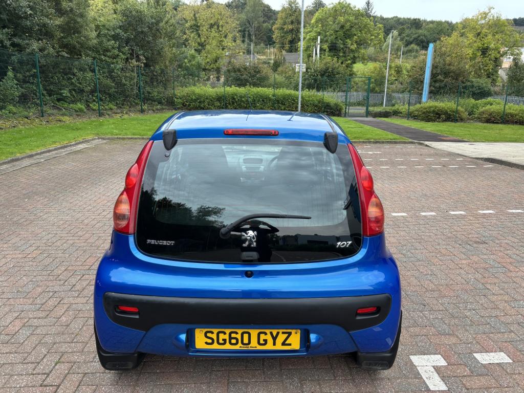 PEUGEOT 107