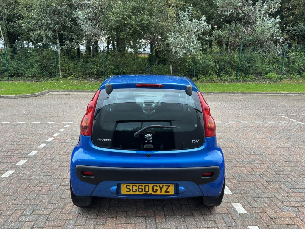 PEUGEOT 107