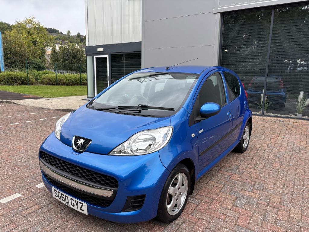 PEUGEOT 107