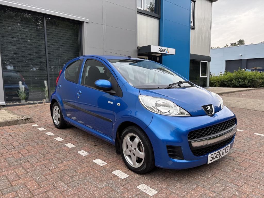 View PEUGEOT 107 1.0 12V Millesim