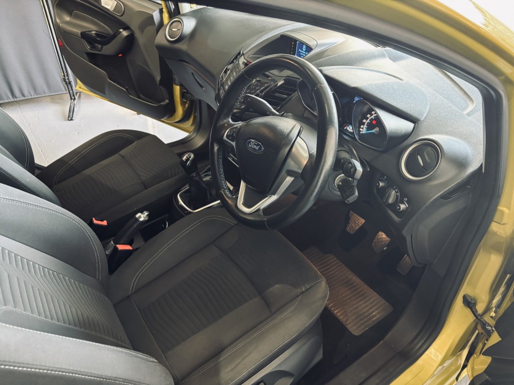FORD FIESTA
