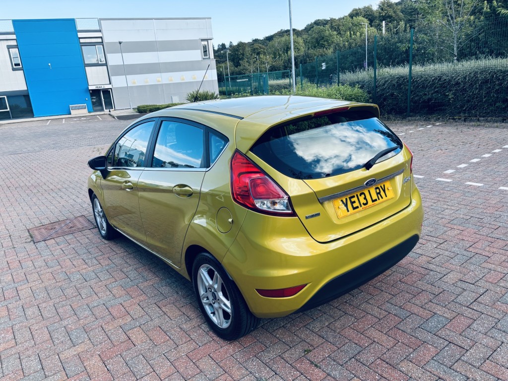 FORD FIESTA