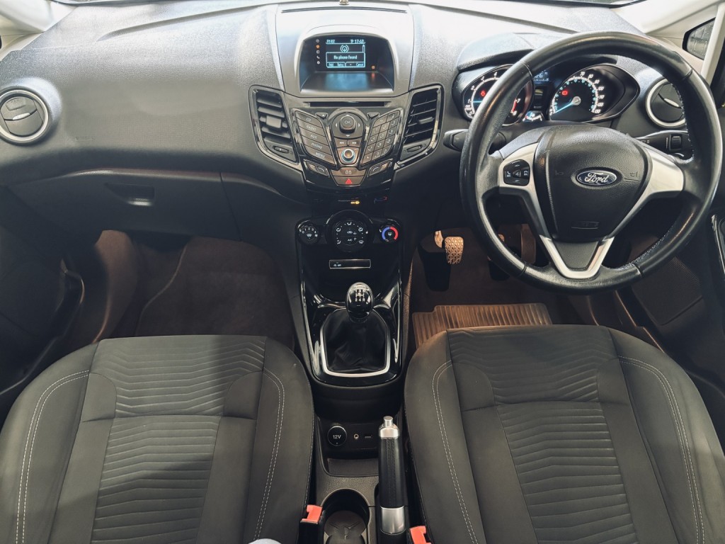 FORD FIESTA