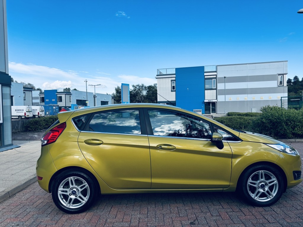 FORD FIESTA