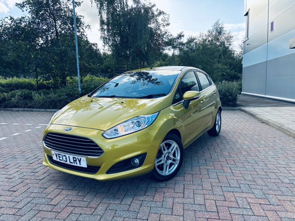 View FORD FIESTA 1.0 T EcoBoost Zetec