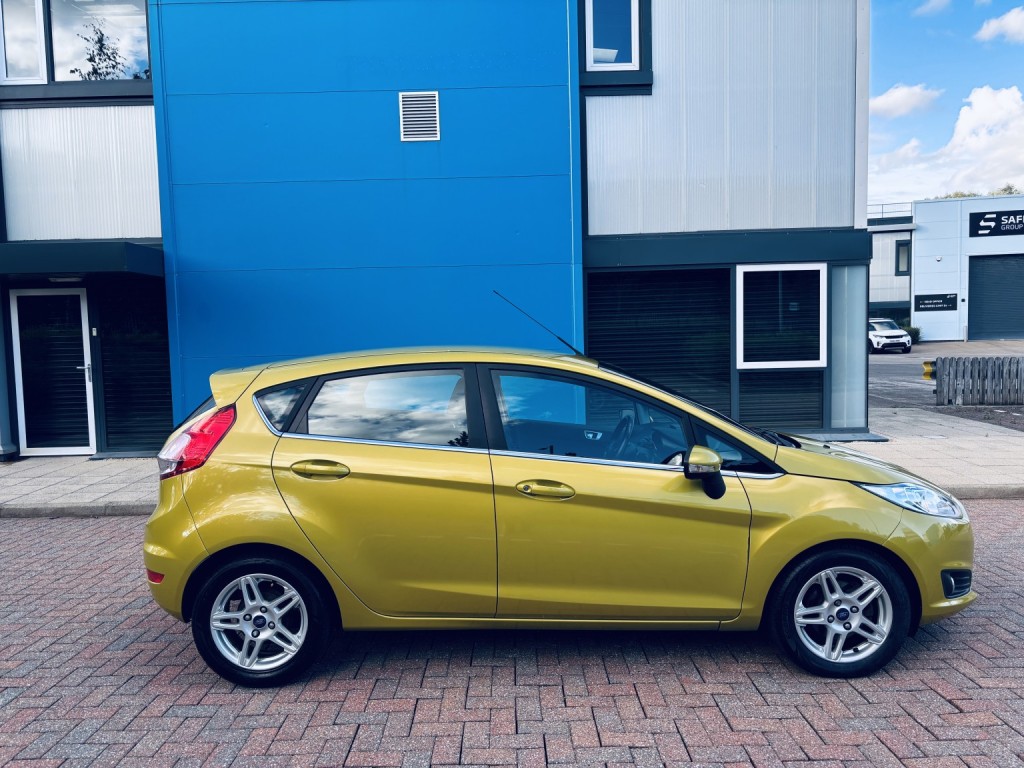 FORD FIESTA