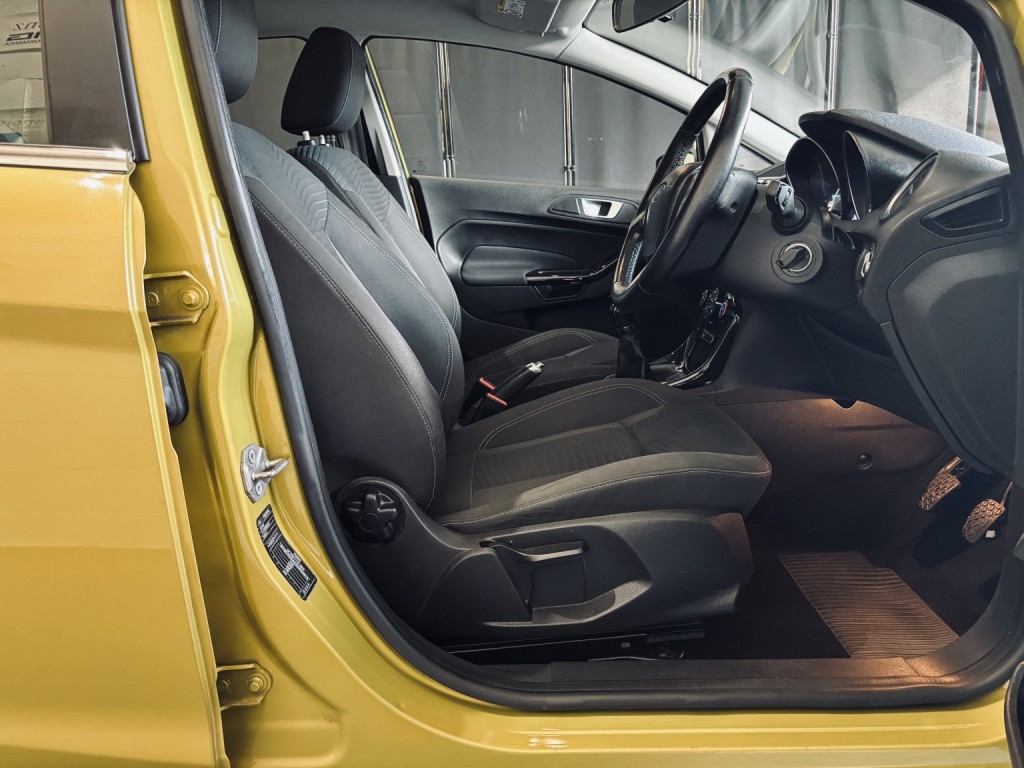 FORD FIESTA