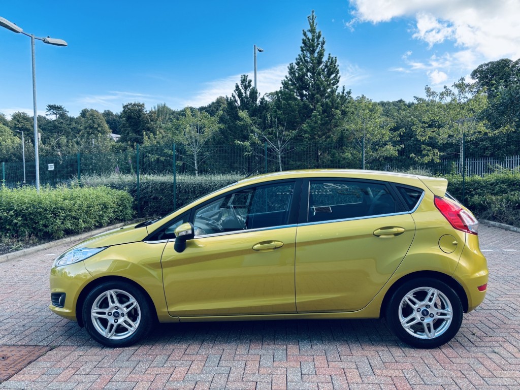 FORD FIESTA