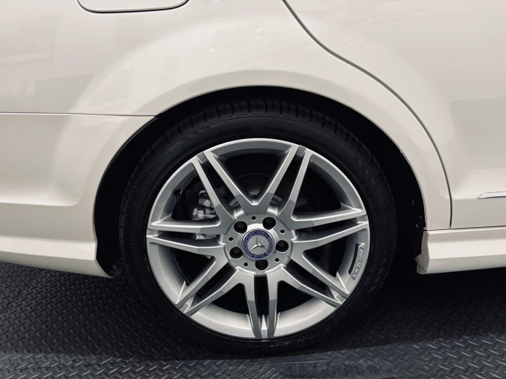 MERCEDES-BENZ C CLASS