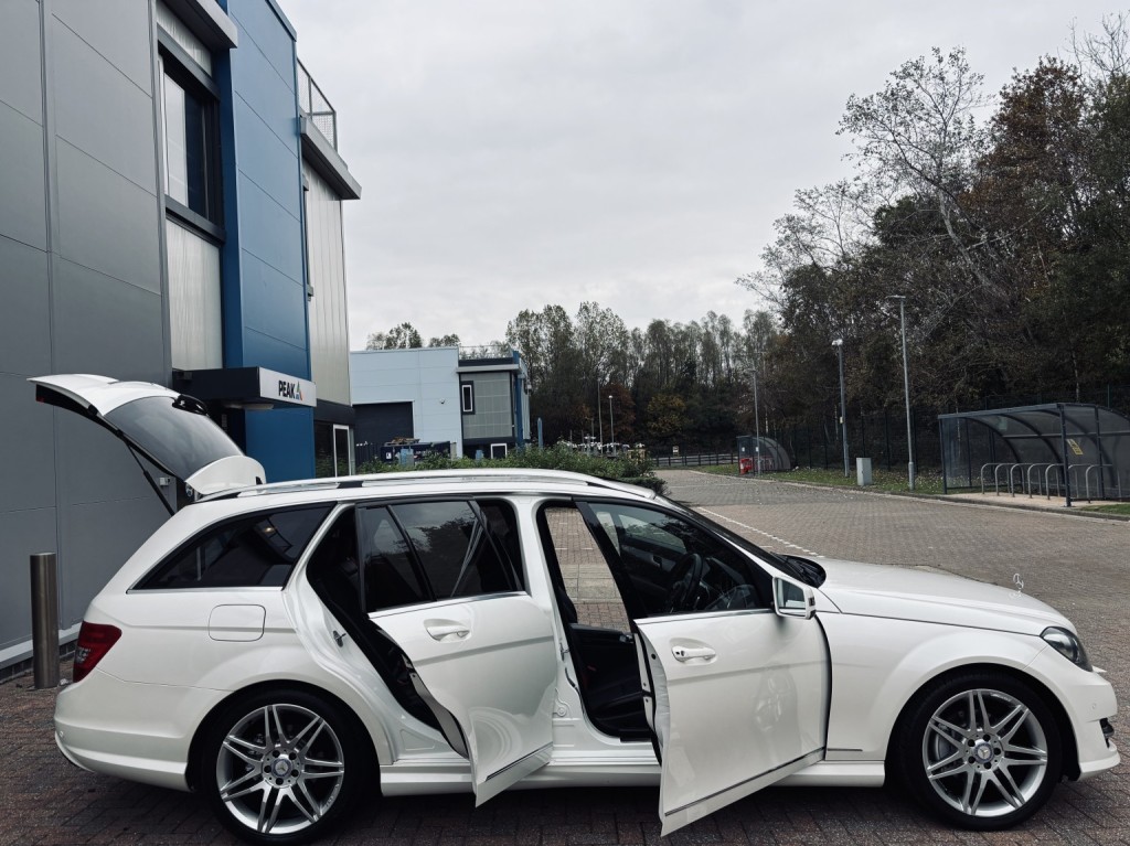 MERCEDES-BENZ C CLASS