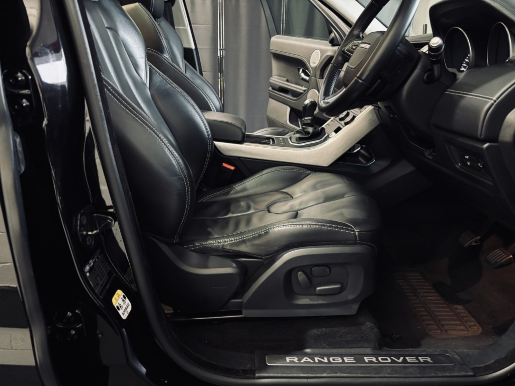 LAND ROVER RANGE ROVER EVOQUE