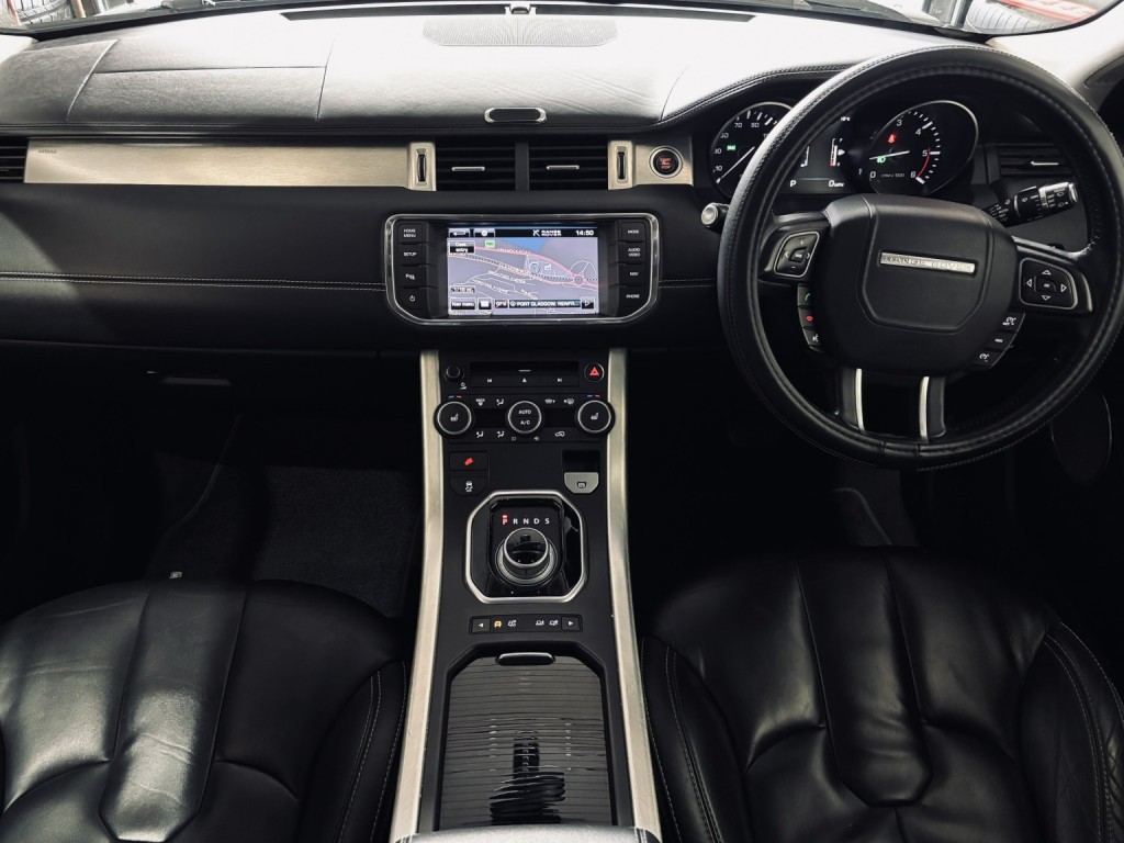 View LAND ROVER RANGE ROVER EVOQUE 2.2 SD4 Prestige