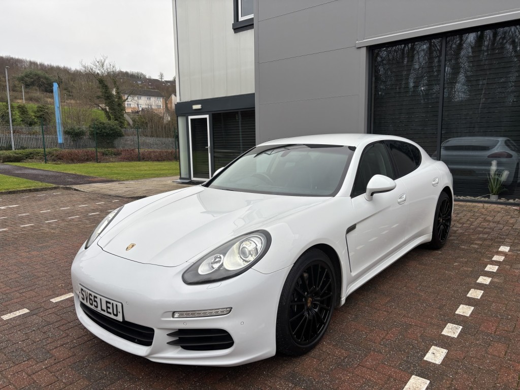 PORSCHE PANAMERA 3.0 D V6