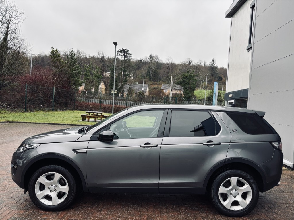 LAND ROVER DISCOVERY SPORT 2.0 TD4 Pure Edition