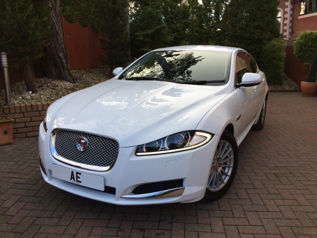 View JAGUAR XF 2.2 TD SE Business