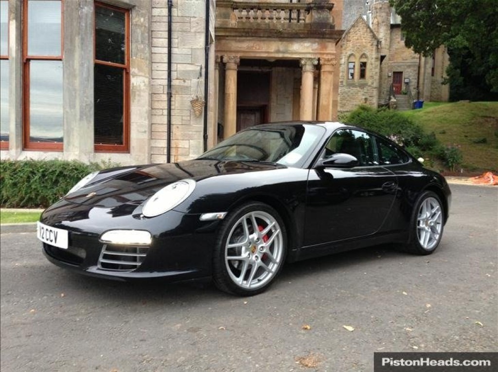 View PORSCHE 911 CLASSIC CARRERA 4