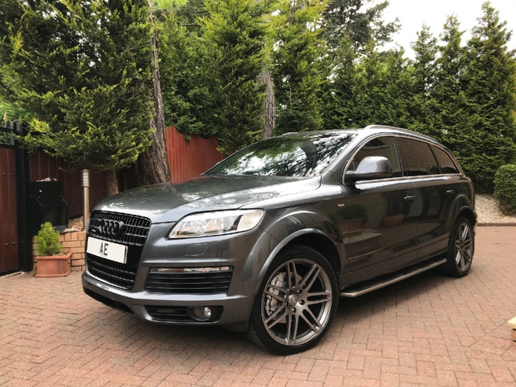 AUDI Q7