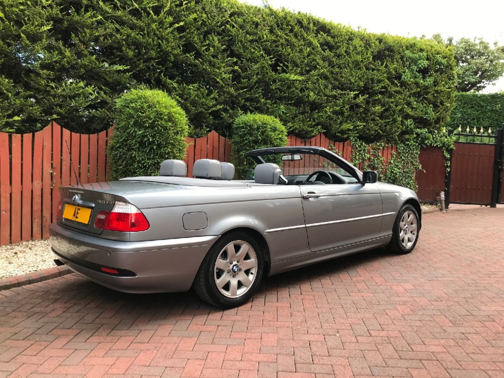 BMW 3 SERIES