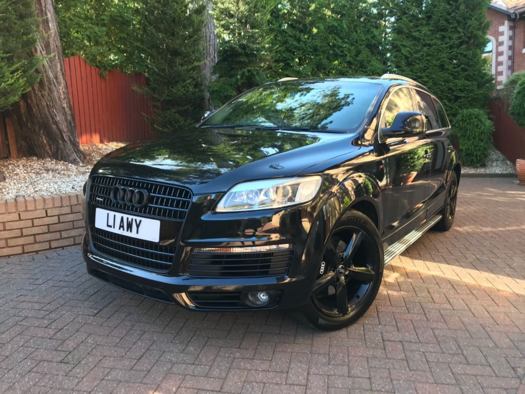 AUDI Q7