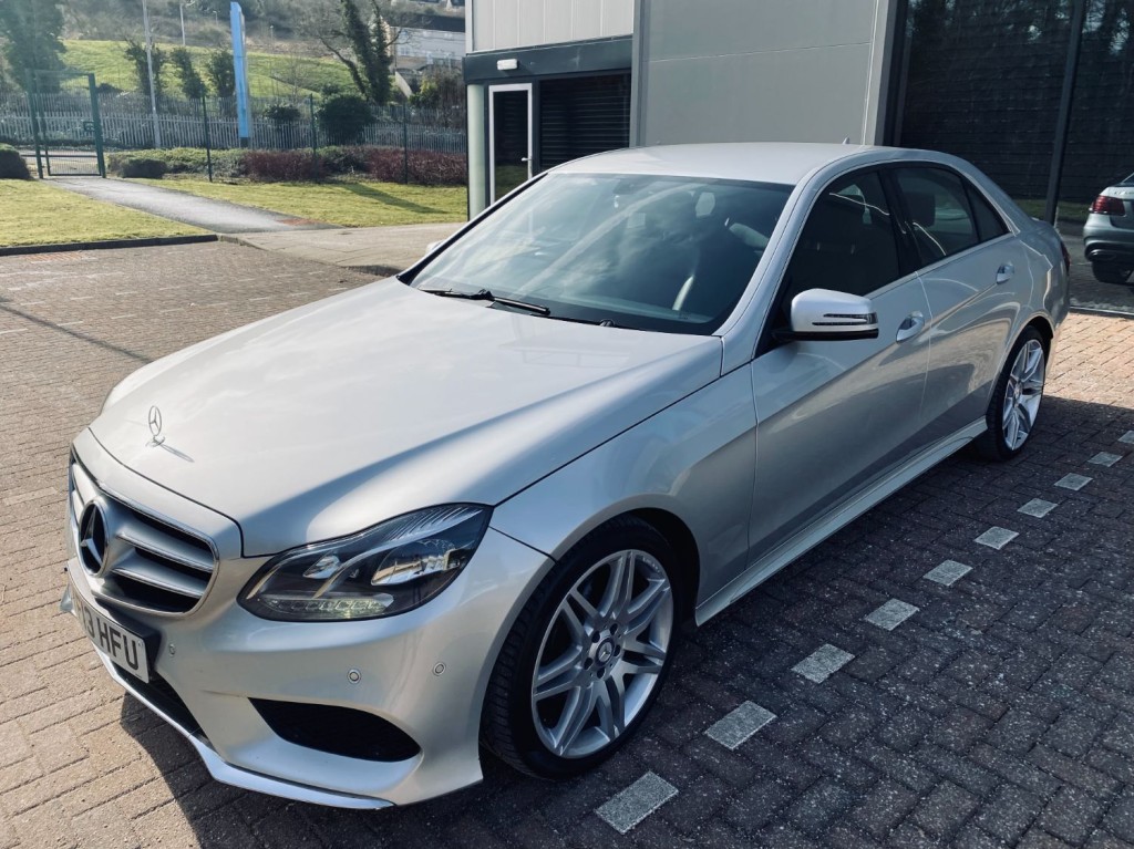 View MERCEDES-BENZ E CLASS E220 CDI AMG SPORT