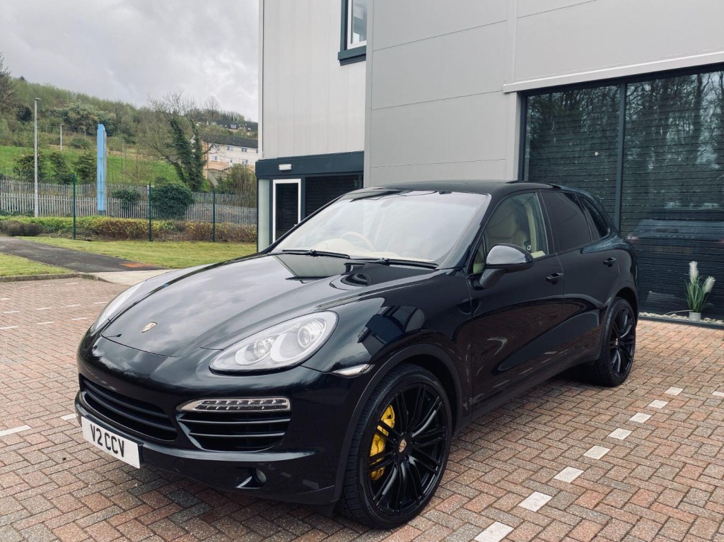 View PORSCHE CAYENNE 3.0 D V6