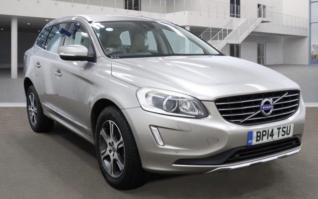 VOLVO XC60 2.4 D4 SE LUX NAV AWD 4x4 AUTOMATIC 