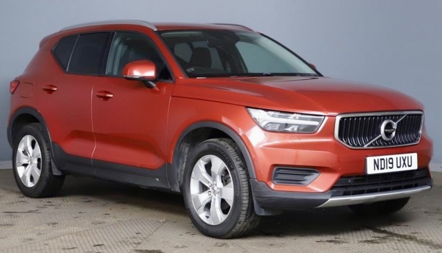 VOLVO XC40 1.5 Momentum T3