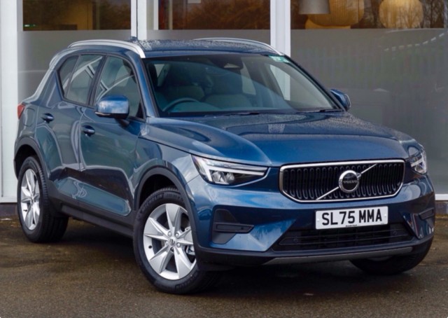 VOLVO XC40 2.0 Core B3 (163 hp)