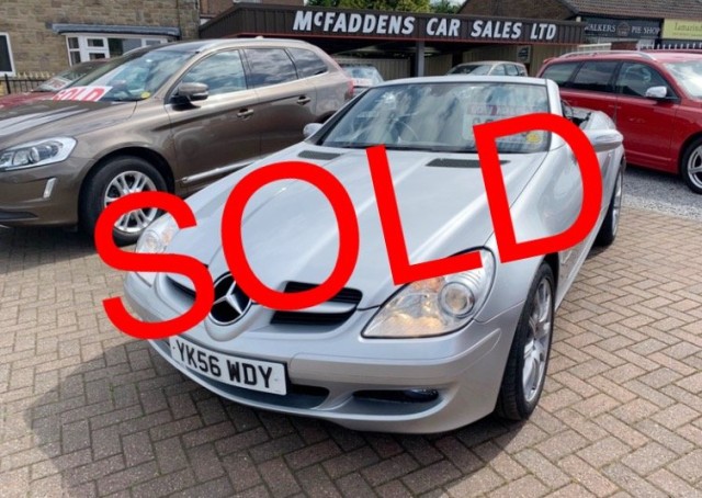 MERCEDES-BENZ SLK 200K **6 SPEED MANUAL **ONLY 62,000 MILES WITH 10 STAMPS IN THE SERVICE BOOK**