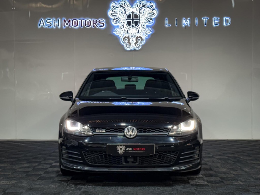 View VOLKSWAGEN GOLF 2.0 TDI BlueMotion Tech GTD