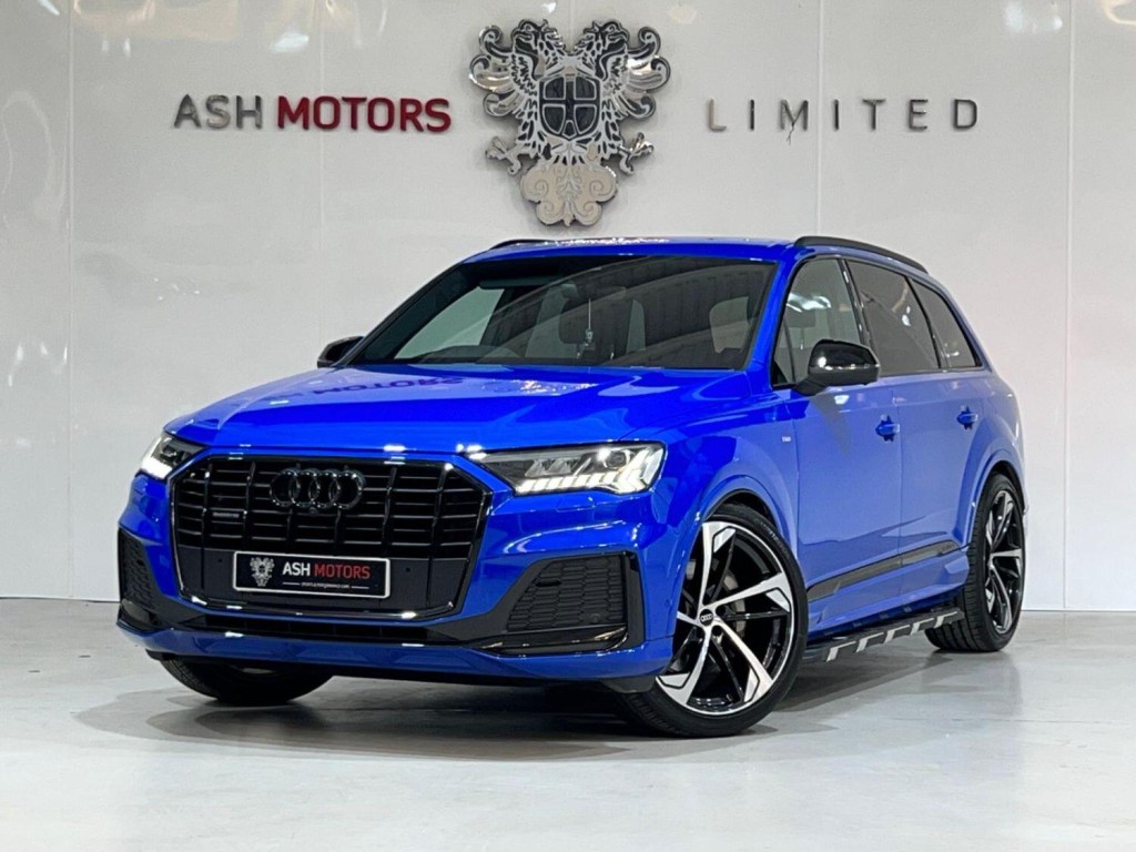 View AUDI Q7 3.0 TDI V6 50 Black Edition