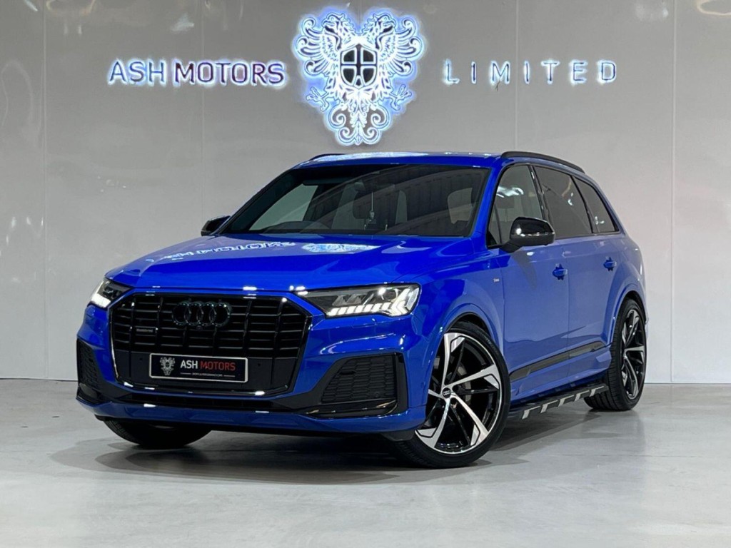View AUDI Q7 3.0 TDI V6 50 Black Edition