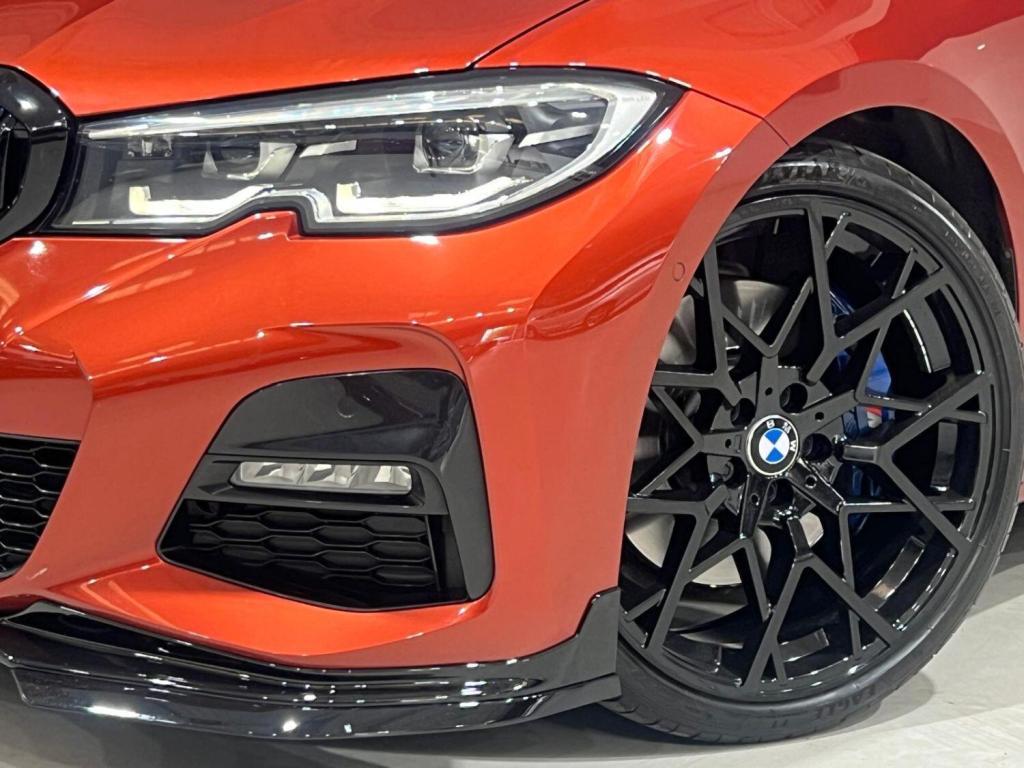 View BMW 3 SERIES 2.0 330i M Sport Saloon
