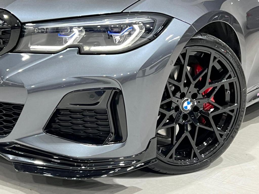 View BMW 3 SERIES 3.0 M340i xDrive Saloon