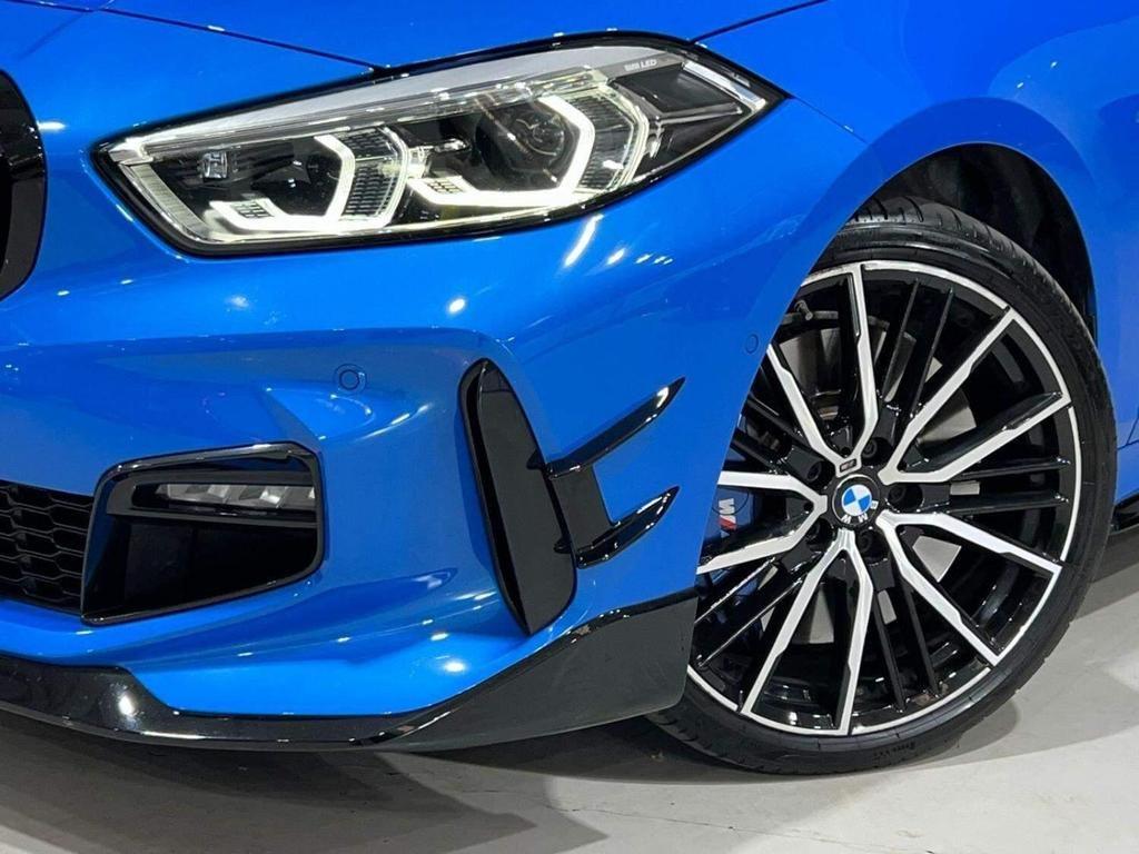 View BMW 1 SERIES 2.0 120d xDrive M Sport